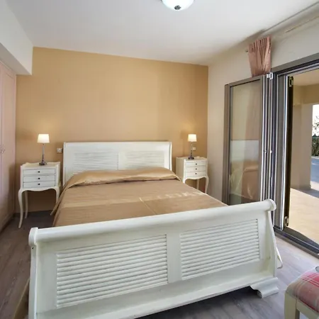 Vryonis Villa Fiszkárdo