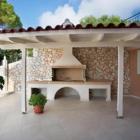 Vryonis Villa Fiszkárdo